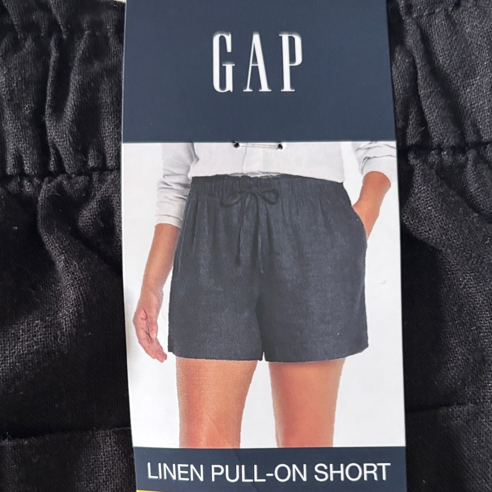 Women's Black Elastic-Waist Linen Shorts